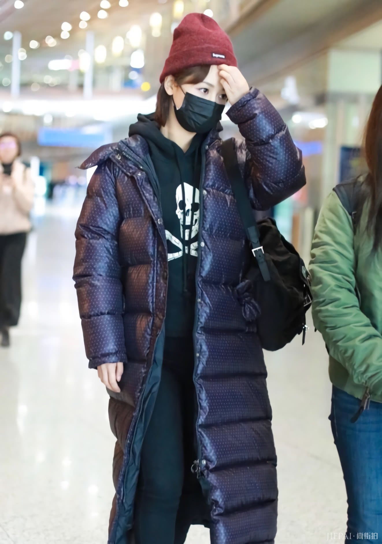 ����һ˫����ͷЬ������ʱ�֣������ҸϽ�����С��Ь��